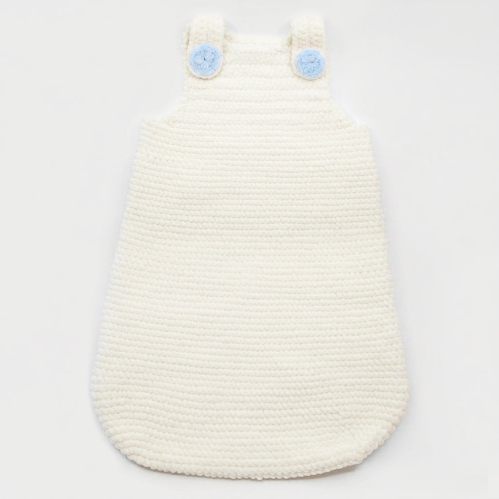 Kit crochet Turbulette "Softy" - coloris blanc crème - boutons bleus - Un crochet par ici