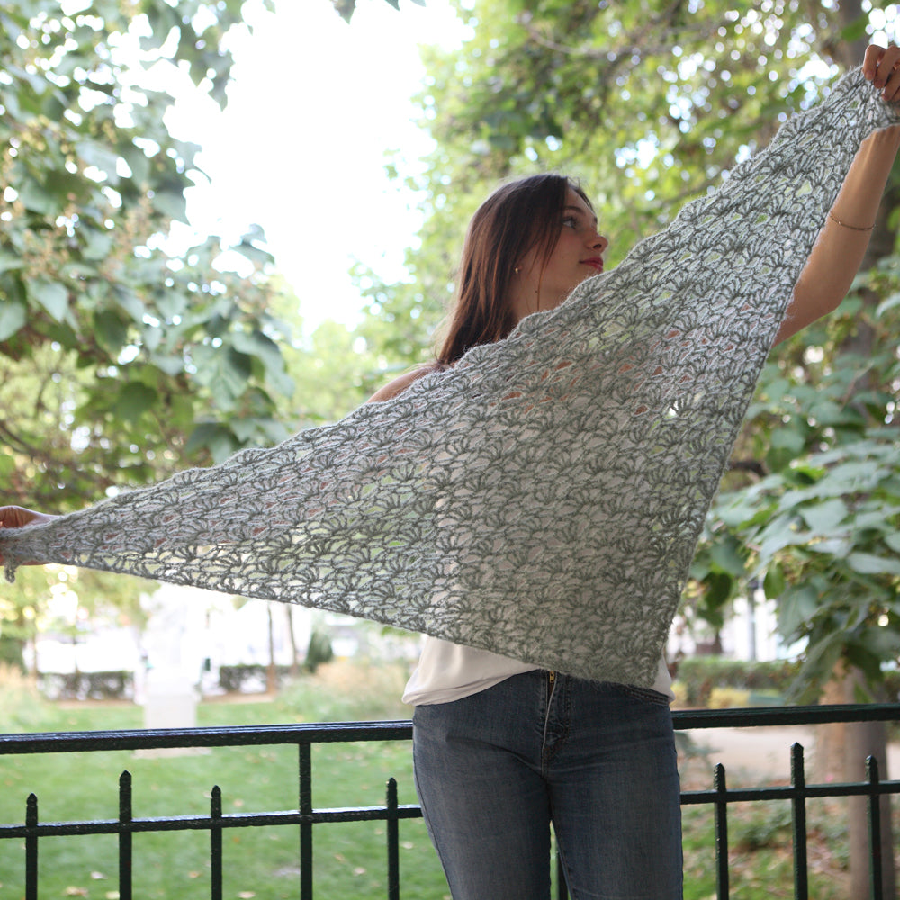 Kit crochet châle Point du jour - triangle - Un crochet par ici
