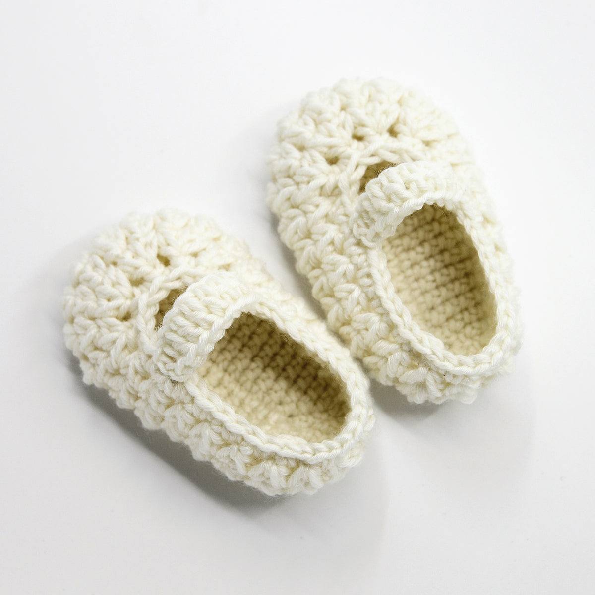 Kit Crochet Layette - Chaussons "Youpi"